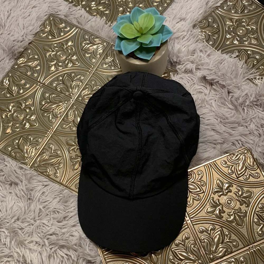 🌹lululemon • Black Nylon Running Casual Unisex Adjustable Hat with free bag •